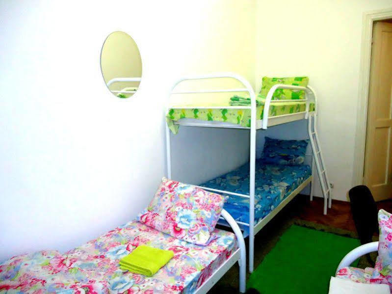 Hostel Kreshatikキエフ エクステリア 写真